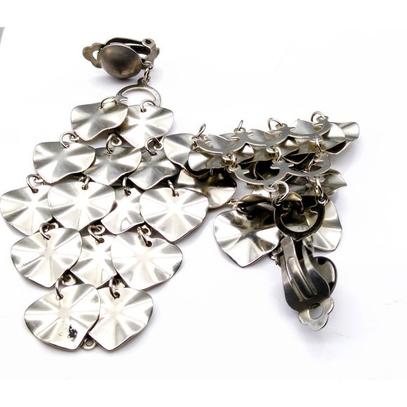 Fabulous Mermaid Scale Clip On Earrings in Wavy Shimmer Silver Tone, Unique - Picture 4 of 4